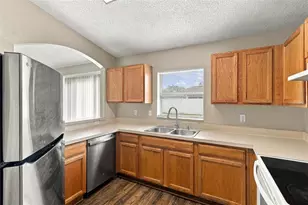 10 Squirrel Pl, Palm Coast, FL 32164 - Photo 2