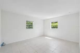 1679 E Apache Cir, Deltona, FL 32725 - Photo 22
