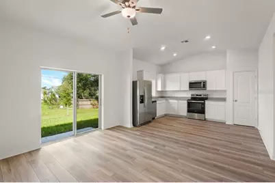 850 Glasgow Avenue, Deltona, FL 32738 - Photo 12