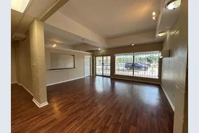 228 S Woodland Boulevard, Deland, FL 32720 - Photo 4