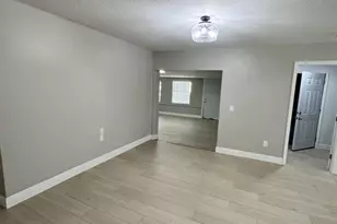 818 E Airport Blvd, Sanford, FL 32773 - Photo 4