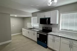 818 E Airport Blvd, Sanford, FL 32773 - Photo 6