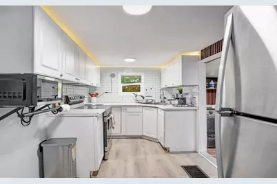 2301 Drake Drive, Orlando, FL 32810 - Photo 10