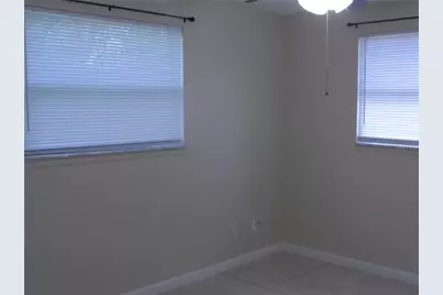 1112 E Winnemissett Avenue, Deland, FL 32724 - Photo 8
