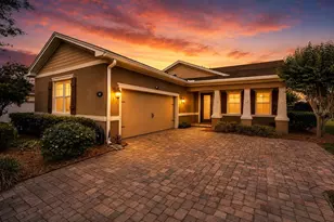 903 Victoria Hills Dr S, Deland, FL 32724 - Photo 1
