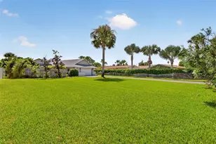 333 Desoto Dr, New Smyrna Beach, FL 32169 - Photo 58