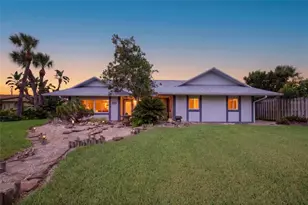 333 Desoto Dr, New Smyrna Beach, FL 32169 - Photo 2