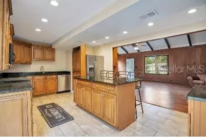 110 W Washington Avenue, Deland, FL 32720 - Photo 12