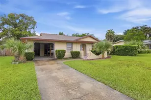 613 Larry Dr, Deland, FL 32724 - Photo 2