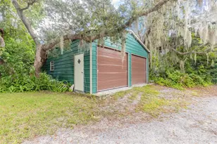 817 Bayridge Ln Ln, Port Orange, FL 32127 - Photo 8