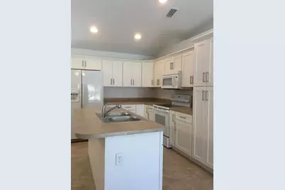 1425 5th Avenue, Deland, FL 32724 - Photo 4