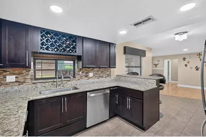 319 Quaker Ridge Drive, Daytona Beach, FL 32119 - Photo 14