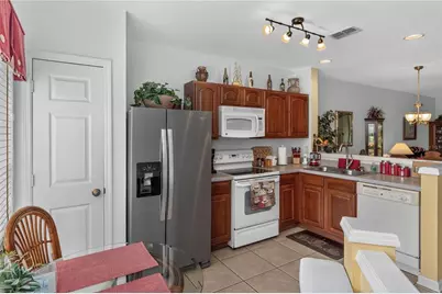 716 Shropshire Loop, Sanford, FL 32771 - Photo 6