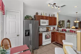 716 Shropshire Loop, Sanford, FL 32771 - Photo 6
