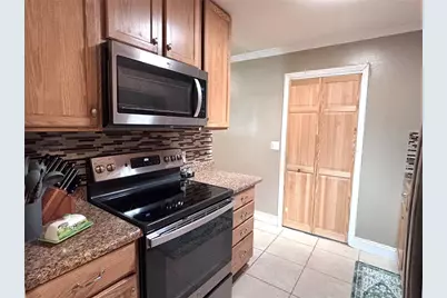 515 W Garrison Avenue, Deland, FL 32720 - Photo 6