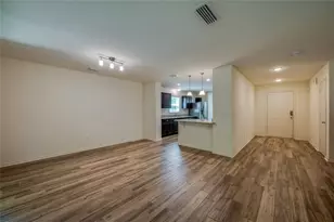 421 Champion Ridge Dr, Daytona Beach, FL 32124 - Photo 2