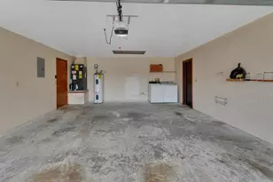 135 E Iris Dr, Orange City, FL 32763 - Photo 26