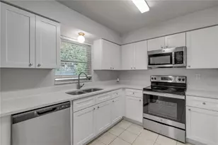 1270 E Fowler Dr, Deltona, FL 32725 - Photo 12