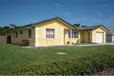 2178 India Boulevard, Deltona, FL 32738 - Photo 2