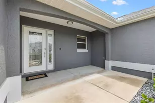 1402 Camero Dr, The Villages, FL 32159 - Photo 4