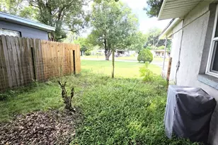 110 Club Rd, Sanford, FL 32771 - Photo 14