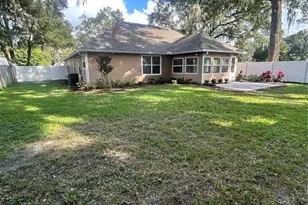 1901 Knolton Ave, Orange City, FL 32763 - Photo 8
