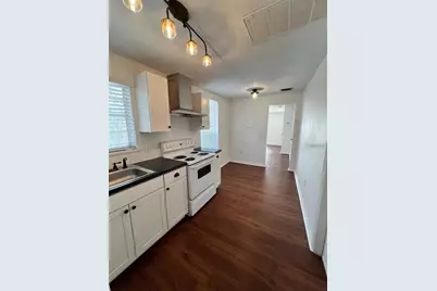 209 W Wisconsin Avenue #D, Deland, FL 32720 - Photo 4