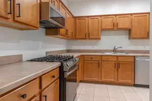 808 Carlyle Ln, Deland, FL 32724 - Photo 6