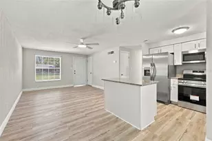330 Brooklyn Ave, Orange City, FL 32763 - Photo 12