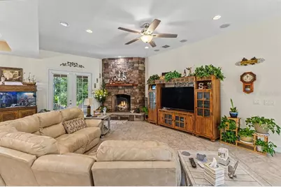 1104 N Boston Avenue, Deland, FL 32724 - Photo 10