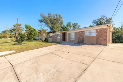 228 E Holly Drive, Orange City, FL 32763 - Photo 2