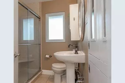 806 E Wisconsin Avenue, Deland, FL 32724 - Photo 16