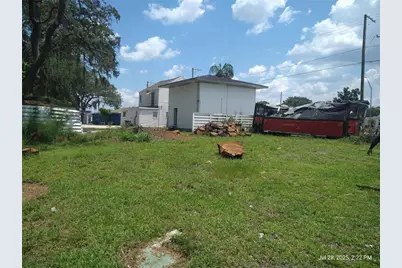 909 and 911 West Hillsborough Avenue, Tampa, FL 33604 - Photo 2