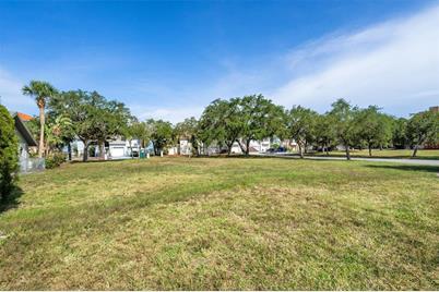 5650 Westshore Drive, New Port Richey, FL 34652 - Photo 20