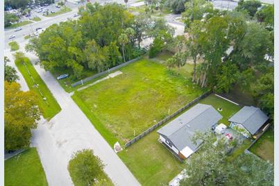 464 NE 2nd Street, Crystal River, FL 34429 - Photo 10