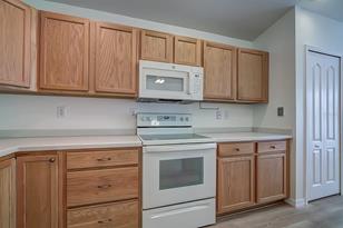 292 Rochester St - Photo 14