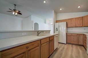 292 Rochester St - Photo 12