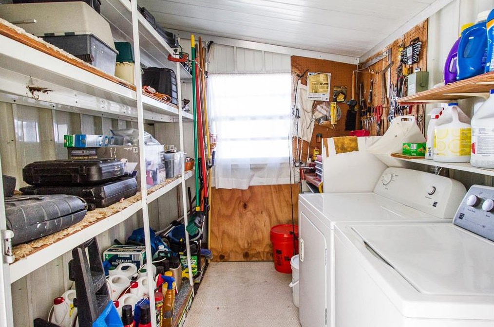 3407 Tiki Dr, Tarpon Springs FL  34691-3260 exterior