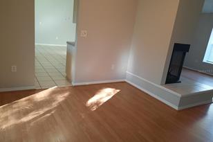 8214 Reynolds Dr - Photo 18