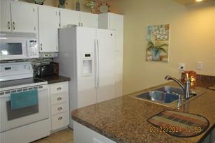 7704 Hillside Ct - Photo 6