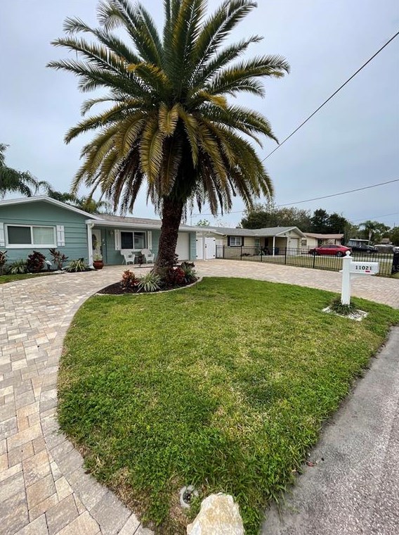 11021 Pickering Ln, Port Richey, FL 34668-2234