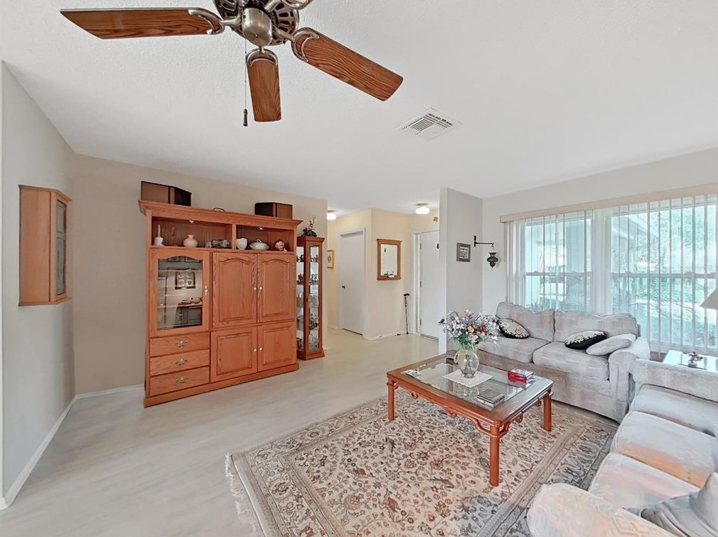 8421 Elgin Dr, Port Richey FL  34668-2755 exterior