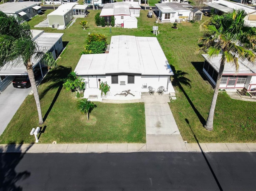 10827 London Dr, Port Richey, FL 34668