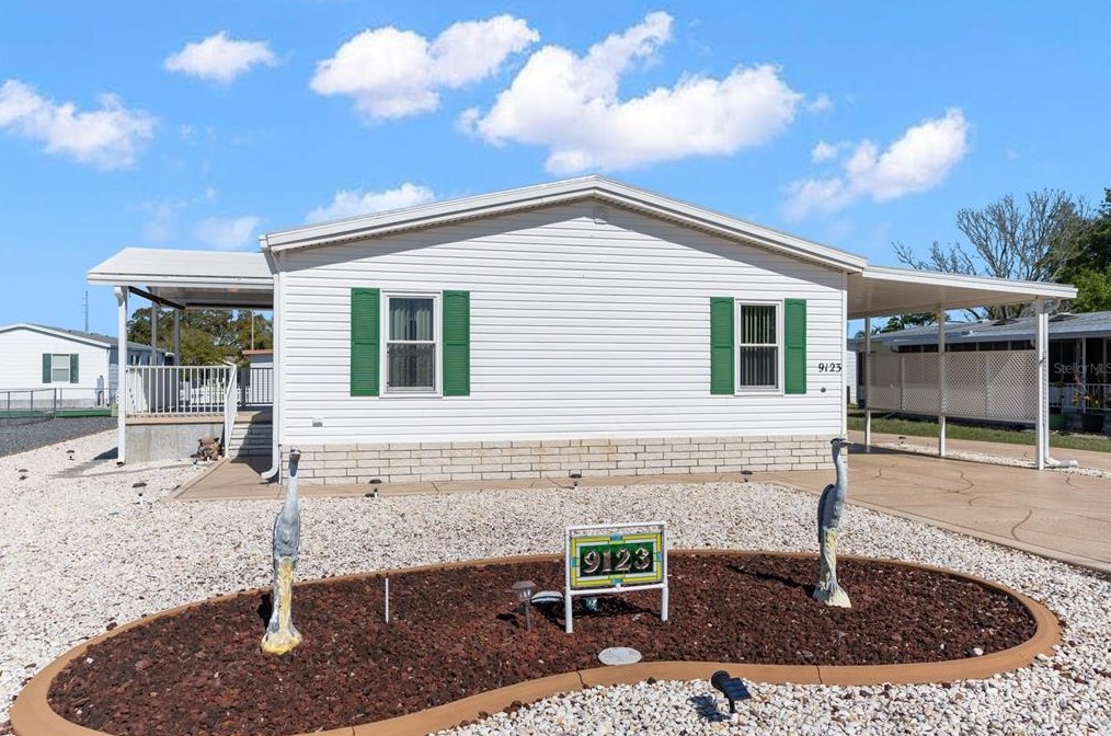 9123 Salisbury Dr, Brooksville, FL 34613-4973
