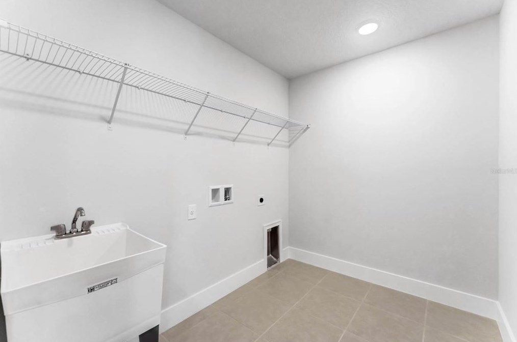 6909 Five Oaks Dr, Saint Cloud FL  34773-6060 exterior