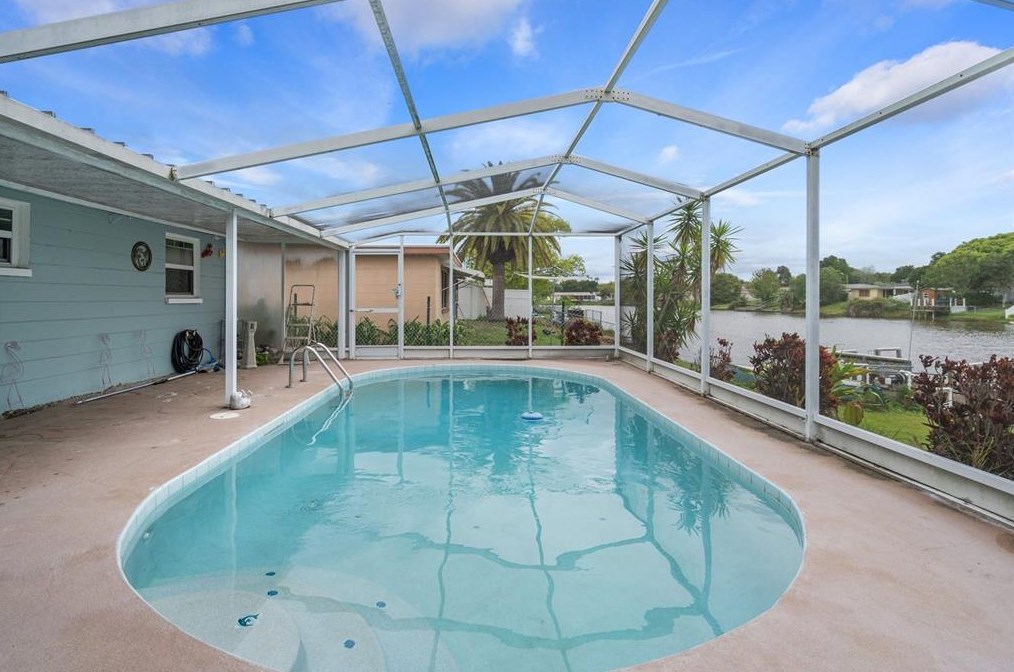 7140 Gulf Highlands Dr, Port Richey FL  34668-1409 exterior