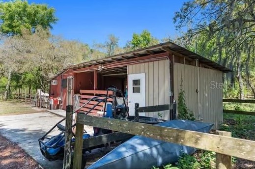 13161 Nottingham Trl, Port Richey FL  34669-0033 exterior