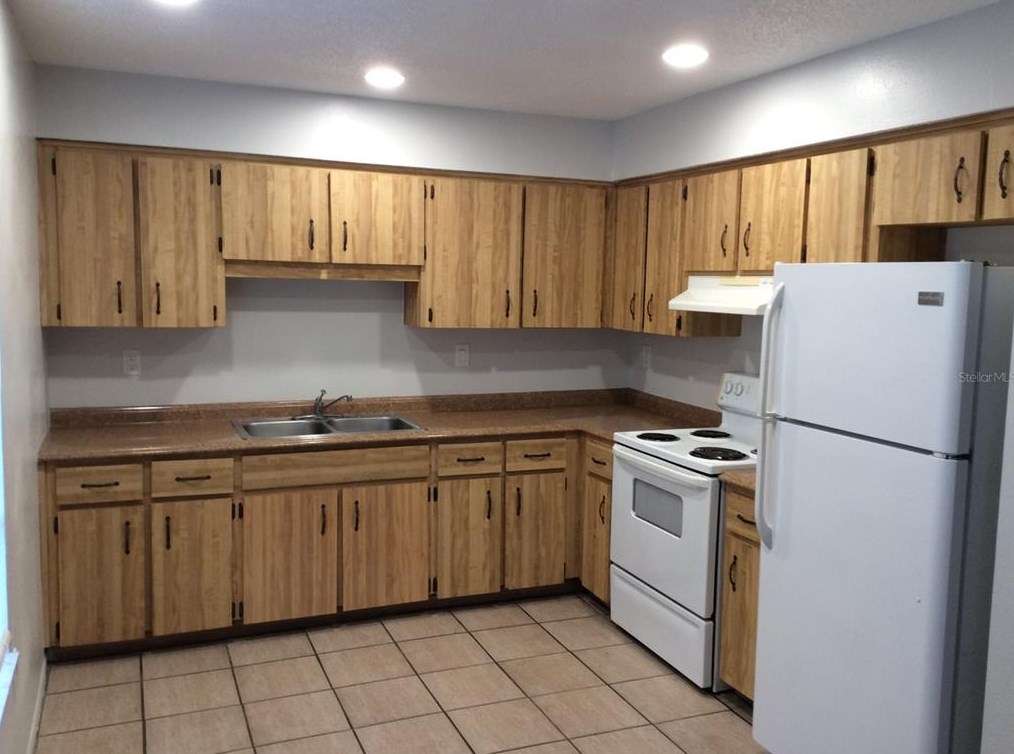5702 Kenwood Ave, New Port Richey, FL 34652