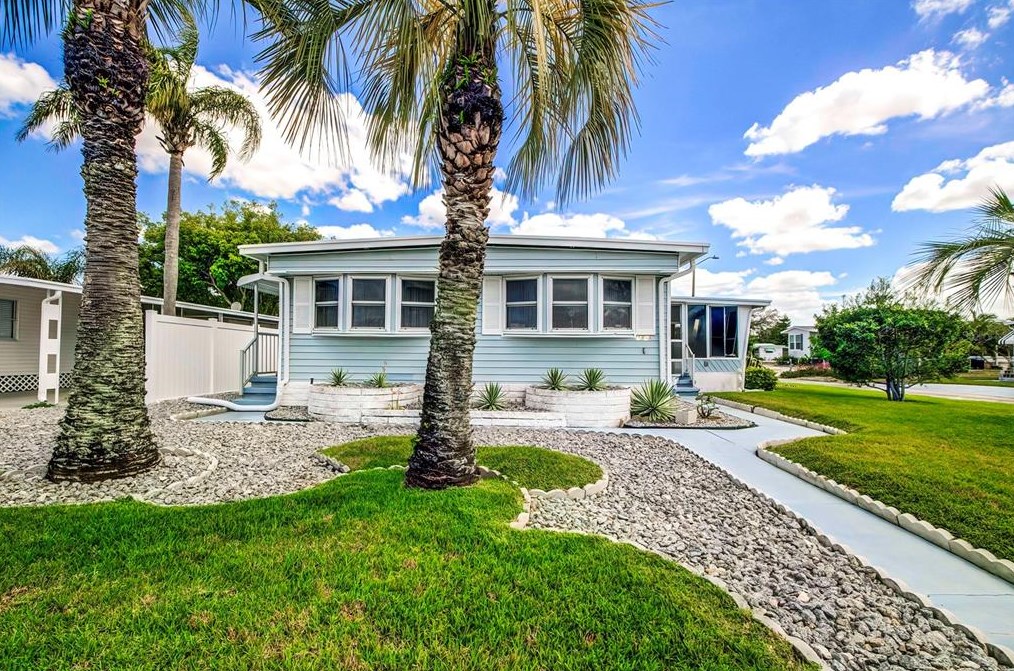 2326 Baron Dr, Tarpon Springs, FL 34690-4008