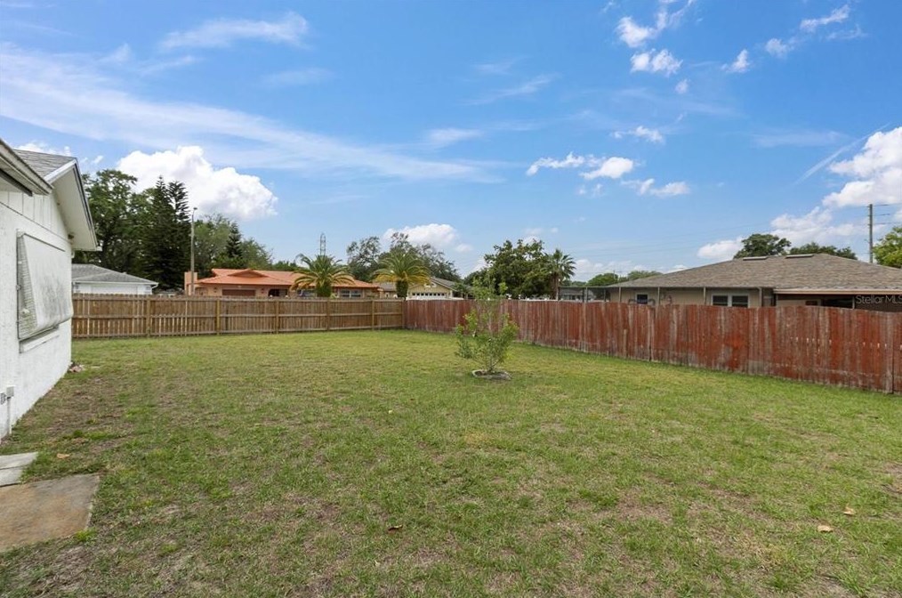 3405 Dorado Dr, Tarpon Springs, FL 34690-2438